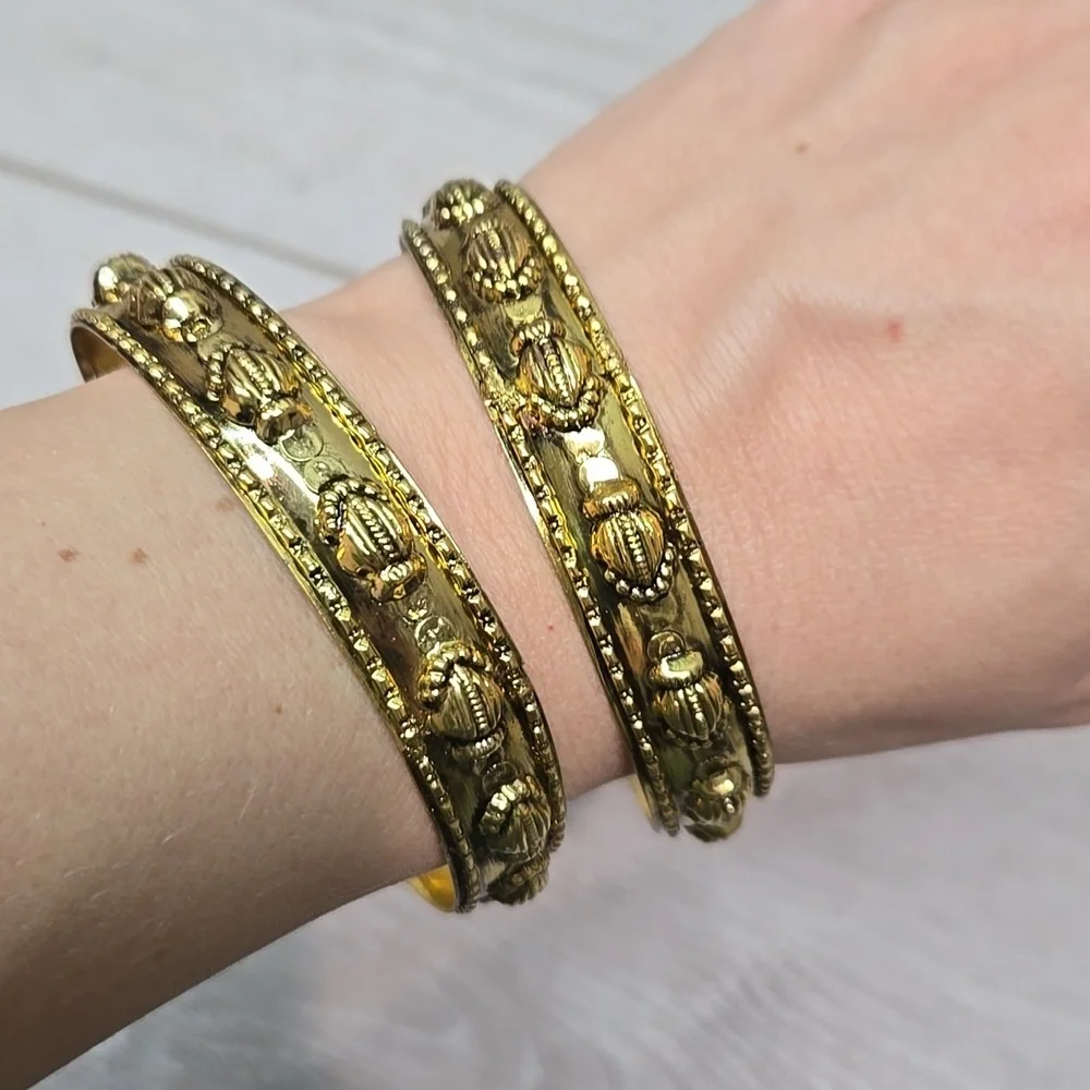 NEW 2PC Gold Textured Bangle Bracelet Bohemain Hobo Gypsy
